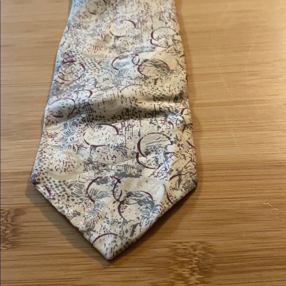 Tie